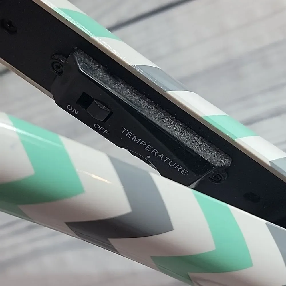 Revive Beauty flat iron hair straightener